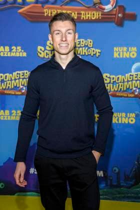 ABBberlin: Der Youtuber iCrimax Maximilian Schuster zu Gast auf dem gelben Teppich bei der Deutschlandpremiere von SPONGEBOB SCHWAMMKOPF PIRATEN AHOI! im Kino in der Kulturbrauerei in am 14.12.2025 Berlin Deutschland