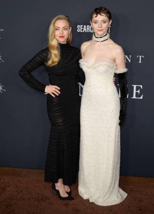 Testament of Ann Lee Premiere - Los Angeles, USA LOS ANGELES, USA. December 14, 2025: Amanda Seyfried & Thomasin McKenzie at the premiere of The Testament of Ann Lee at the Linwood Dunn Theatre. Los Angeles CA USA  Copyright: xPaulxSmith Featureflashx