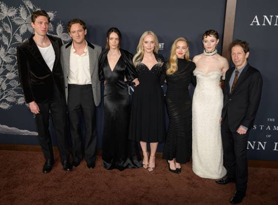 Testament of Ann Lee Premiere - Los Angeles, USA LOS ANGELES, USA. December 14, 2025: Jamie Bogyo, Lewis Pullman, Stacy Martin, Mona Fastvold, Amanda Seyfried, Thomasin McKenzie & Tim Blake Nelson at the premiere of The Testament of Ann Lee at the Linwood Dunn Theatre. Los Angeles CA USA  Copyright: xPaulxSmith Featureflashx