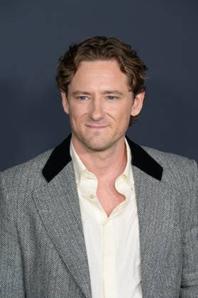 Premiere of The Testament of Ann Lee in Los Angeles LOS ANGELES, USA December 14, 2025 Lewis Pullman at the premiere of The Testament of Ann Lee at the Linwood Dunn Theatre Picture Paul Smith Featureflash 451556 2025 12 14 CA Los Angeles  Copyright: xPaulxSmithx xFeaturesxFlashx xStarfacex STAR_451556_135