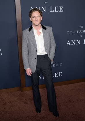 Premiere of The Testament of Ann Lee in Los Angeles LOS ANGELES, USA December 14, 2025 Lewis Pullman at the premiere of The Testament of Ann Lee at the Linwood Dunn Theatre Picture Paul Smith Featureflash 451556 2025 12 14 CA Los Angeles  Copyright: xPaulxSmithx xFeaturesxFlashx xStarfacex STAR_451556_139