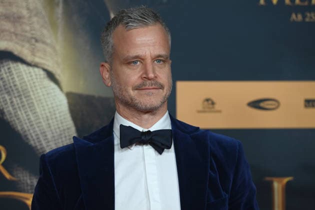 Mate HAUMANN, Schauspieler, Portraet, Porträt, Portrait, Angeschnittenes Einzelbild, Einzelmotiv, Roter Teppich, Red Carpet Show, Ankunft, arrival, Filmpremiere DER MEDICUS 2 am 15.12.2025 im Cinedom-Kino in Koeln,