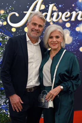 Birgit SCHROWANGE mit Ehemann Frank SPOTHELFER, Adventskonzert des Bayerischen Ministerpraesidenten am 15.12.2025 im Cuvillies Theater in der Residenz in Muenchen.