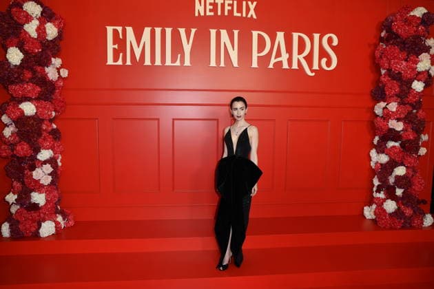 Emily in Paris, Photocall in Paris for new season on netflix 451584 2025 12 15 PARIS France Collins, Lily  Copyright: x xMarcelx xStarfacex STAR_451584_009