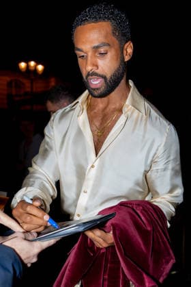 Lucien Laviscount The cast and crew of the series Emily in Paris gather at Maxim s after the premiere of season 5 at the Grand Rex in Paris on 15 December 2025 Yoann Ouahcene Bestimage The cast and crew of the series Emily in Paris gather at Maxim s after the premiere of season 5 at the Grand Rex in Paris on 15 December 2025 Paris Bolivia  Copyright: xYoannxOuahcenex xBestimagexYoannxOuahcenex xBestimagex