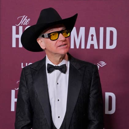 Director Peter Feig attends the premiere of the motion picture thriller The Housemaid the TCL Chinese Theatre in the Hollywood section of Los Angeles on Monday, December 15, 2025. Storyline: A struggling woman is happy to start over as a housemaid for an affluent, elite couple.  LAP2025121521 JIMxRUYMEN