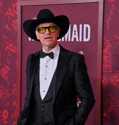 Director Peter Feig attends the premiere of the motion picture thriller The Housemaid the TCL Chinese Theatre in the Hollywood section of Los Angeles on Monday, December 15, 2025. Storyline: A struggling woman is happy to start over as a housemaid for an affluent, elite couple.  LAP2025121523 JIMxRUYMEN