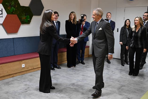 Queen Letizia chairs the meeting of the Board of Trustees of the FAD Youth Foundation Europa Press Executive Chairman, Asís Martín de Cabiedes, greets Queen Letizia at the meeting of the Board of Trustees of the FAD Youth Foundation, December 16, 2025, in Madrid Spain The meeting will address the issue of digital security for youth QUEEN LETIZIA FAD YOUTH DECEMBER 16, 2025 José Madrid Madrid Madrid Spain  Copyright: xJosÃ xOlivax 7172367
