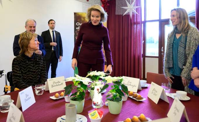 King Philippe And Queen Mathilde Visit Convalescent Home NIEUWPOORT, BELGIUM - DECEMBER 16: King Philippe and Queen Mathilde pictured paying a Christmas visit to the non-profit organisation Samana at the Ter Duinen holiday and convalescent home in Nieuwpoort on December 16, 2025 in NIeuwpoort, Belgium, 16 12 2025 NIeuwpoort Belgium  Copyright: xPhilipxReynaersx