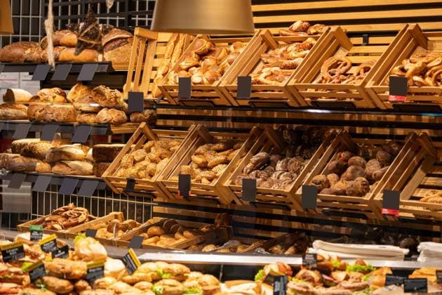 Bäckerei mit großer Auswahl an Brot, Brötchen uns Snacks *** Bakery with a large selection of bread, rolls and snacks Co Bäckerei mit großer Auswahl an Brot, Brötchen uns Snacks *** Bakery with a large selection of bread, rolls and snacks Copyright: xUdoxHerrmannx *** Bakery with a large selection of bread, rolls and snacks Bakery with a large selection of bread, rolls and snacks Co Bakery with a large selection of bread, rolls and snacks Bakery with a large selection of bread, rolls and snacks Copyright xUdoxHerrmannx Copyright: xIMAGO UdoxHerrmannx