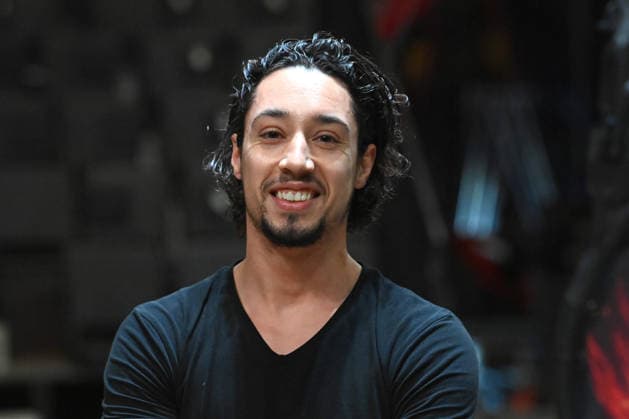 Rene CASSELLI, Artist, bei Proben am Todesrad, Proben fuer die X-MAS- Show von Zirkus Flic Flac in Duisburg, Zirkus Flic Flac am alten Gueterbahnhof in Duisburg, 16.12.2025,