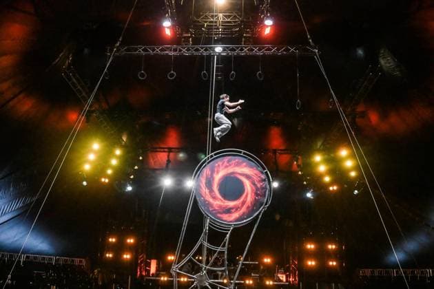 Zirkus Flic Flac in Duisburg ** NUR FÜR REDAKTIONELLE ZWECKE ** EDITORIAL USE ONLY **<p>RenÃ Casselly gibt eine Probe im Zirkus Flic Flac in Duisburg am Dienstag , 16. Dezember 2025. Erste Probe vom Zirkus Flic Flac in Duisburg mit Stars wie RenÃ Casselly und Kathrin Menzinger. Das Let s-Dance-Paar tanzt in der Show. Jetzt gibt es einen ersten Einblick in die Show. Geplant ist auch ein Reel: Hier sollte das Let s Dance Paar definitiv im Fokus stehen. Zwei mögliche Fragen: Was habt ihr für euren Auftritt in Duisburg geplant? Was wird die Besucher erwarten? Duisburg Copyright: SvenjaxHanusch