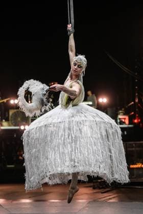 Zirkus Flic Flac in Duisburg ** NUR FÜR REDAKTIONELLE ZWECKE ** EDITORIAL USE ONLY **<p>Barbette gibt eine Probe im Zirkus Flic Flac in Duisburg am Dienstag , 16. Dezember 2025. Erste Probe vom Zirkus Flic Flac in Duisburg mit Stars wie RenÃ Casselly und Kathrin Menzinger. Das Let s-Dance-Paar tanzt in der Show. Jetzt gibt es einen ersten Einblick in die Show. Geplant ist auch ein Reel: Hier sollte das Let s Dance Paar definitiv im Fokus stehen. Zwei mögliche Fragen: Was habt ihr für euren Auftritt in Duisburg geplant? Was wird die Besucher erwarten? Duisburg Copyright: SvenjaxHanusch
