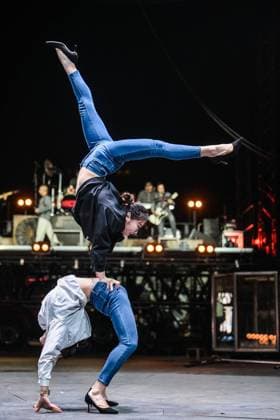 Zirkus Flic Flac in Duisburg ** NUR FÜR REDAKTIONELLE ZWECKE ** EDITORIAL USE ONLY **<p>The Twins gibt eine Probe im Zirkus Flic Flac in Duisburg am Dienstag , 16. Dezember 2025. Erste Probe vom Zirkus Flic Flac in Duisburg mit Stars wie RenÃ Casselly und Kathrin Menzinger. Das Let s-Dance-Paar tanzt in der Show. Jetzt gibt es einen ersten Einblick in die Show. Geplant ist auch ein Reel: Hier sollte das Let s Dance Paar definitiv im Fokus stehen. Zwei mögliche Fragen: Was habt ihr für euren Auftritt in Duisburg geplant? Was wird die Besucher erwarten? Duisburg Copyright: SvenjaxHanusch
