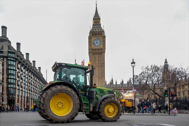 . 16 12 2025. London, United Kingdom. Farmers Protest Westminster. Farmers stage protest against inheritance tax in Westminster.  xMartynxWheatleyx xi-Imagesx IIM-26460-0017