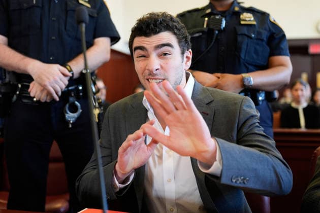 Luigi Mangione appears in Manhattan Supreme Court for a suppression hearing in the the murder of UHC CEO Brian Thompson on Tuesday, December 16 2025 in New York City. Pool  NYX20251216144 SethxWenig