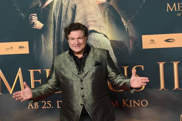 Schauspieler Francis Fulton Smith kommt zur Filmpremiere von Der Medicus 2 in den Kölner Cinedom *** Actor Francis Fulton Smith attends the film premiere of The Medicus 2 at Colognes Cinedom