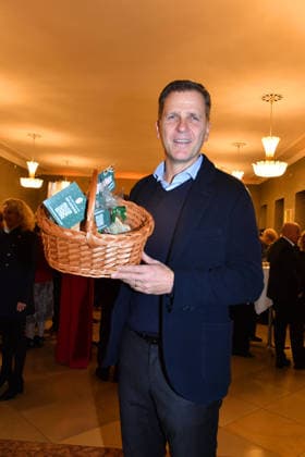 Oliver Bierhoff beim 30. BMW Advents-Benefizkonzert 30. BMW Benefiz Adventskonzert in der Residenz im Herkulessaal am 16.12.2025 in Muenchen 30. Advents Benefizkonzert von BMW in Muenchen