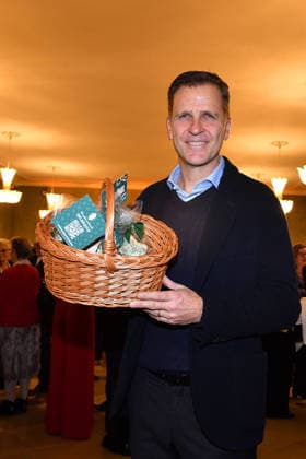 Oliver Bierhoff beim 30. BMW Advents-Benefizkonzert 30. BMW Benefiz Adventskonzert in der Residenz im Herkulessaal am 16.12.2025 in Muenchen 30. Advents Benefizkonzert von BMW in Muenchen