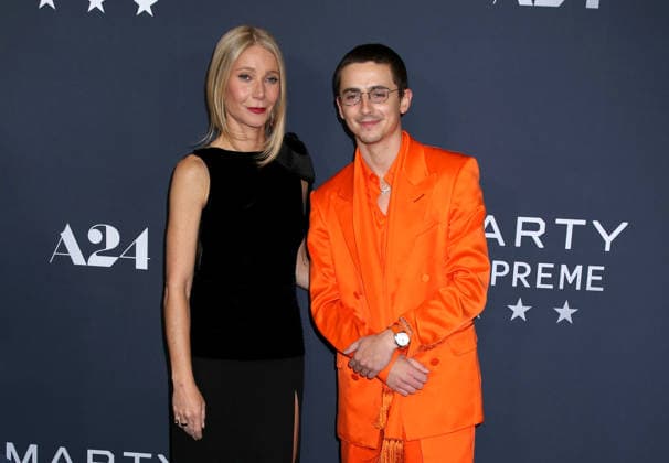 Marty Supreme New York Premiere Gwyneth Paltrow and Timothee Chalamet attending the Marty Supreme New York Premiere held at the Regal Times Square on December 16, 2025 in New York City, NY New York City Regal Times Square NY USA Copyright: xStevenxBergman AFF-USA.COMx