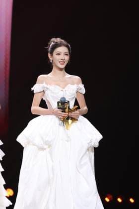 LANGFANG, CHINA - DECEMBER 16: Actress Zhang Yuxi arrives at the red carpet of the Domestic TV Series Ceremony (China TV Drama Awards) on December 16, 2025 in Langfang, Hebei Province of China.  Copyright: xVCGx 111610223272