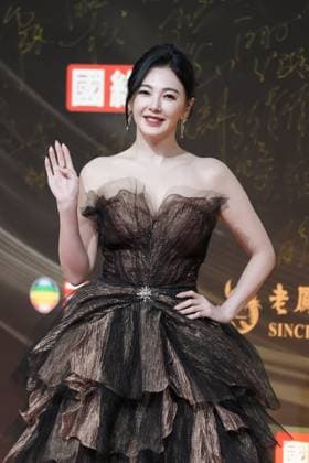 LANGFANG, CHINA - DECEMBER 16: Actress Kitty Zhang Yuqi arrives at the red carpet of the Domestic TV Series Ceremony (China TV Drama Awards) on December 16, 2025 in Langfang, Hebei Province of China.  Copyright: xVCGx 111610177491