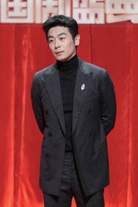 LANGFANG, CHINA - DECEMBER 16: Actor Zhu Yawen arrives at the red carpet of the Domestic TV Series Ceremony (China TV Drama Awards) on December 16, 2025 in Langfang, Hebei Province of China  Copyright: xVCGx 111610177327