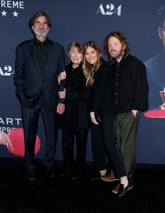Marty Supreme New York Premiere Jack Fisk, Sissy Spacek, Schuyler Fisk and Chapman Bullock attending the Marty Supreme New York Premiere held at the Regal Times Square on December 16, 2025 in New York City, NY New York City Regal Times Square NY USA Copyright: xStevenxBergman AFF-USA.COMx