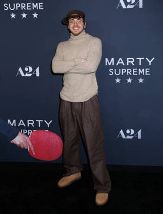 Marty Supreme New York Premiere Jack Harlow attending the Marty Supreme New York Premiere held at the Regal Times Square on December 16, 2025 in New York City, NY New York City Regal Times Square NY USA Copyright: xStevenxBergman AFF-USA.COMx