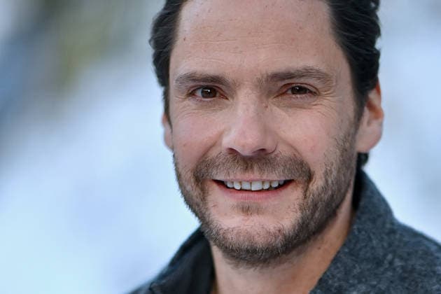 Les Arcs Film Festival - Day Five. FC LES ARCS, FRANCE - DECEMBER 17: Daniel Bruhl attends a photocall during Day Five of Les Arcs Film Festival on December 17, 2025 in Les Arcs, France. Photo by Franck Castel ABACAPRESS.COM Les Arcs France  Copyright: xCastelxFranck ABACAx
