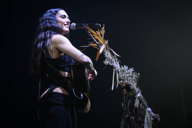Music Concert - La NINA - Furesta Europa Tour The Neapolitan female singer-songwriter La Nina pseudonym of Carola Moccia - performs live for the Furesta Europa Tour at at Atlantico Club on December 17, 2025 in Rome, Italy Rome Atlantico Italy Copyright: xRobertoxBettacchix xLiveMediax LPM_2198464