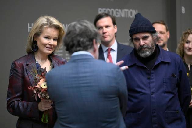 Queen Mathilde Visits Transcripts Of A Sea Exhibition GENT, BELGIUM - DECEMBER 18 : Queen Mathilde pictured visiting Transcripts Of A Sea Exhibition by photographer Stephan Vanfleteren on December 18, 2025 in Gent, Belgium, 18 12 2025 Gent Belgium  Copyright: xPhilipxReynaersx