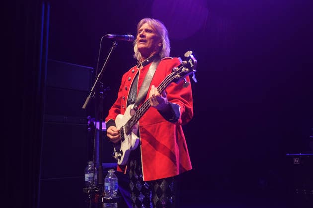 Slade performing at Shepherd™s Bush Empire LONDON, ENGLAND - DECEMBER 17: John Berry of ™Slade™ performing at Shepherd™s Bush Empire on December 17, 2025 in London, England. CAP MAR MAR Great Britain Copyright: xMartinxHarris CapitalxPicturesx