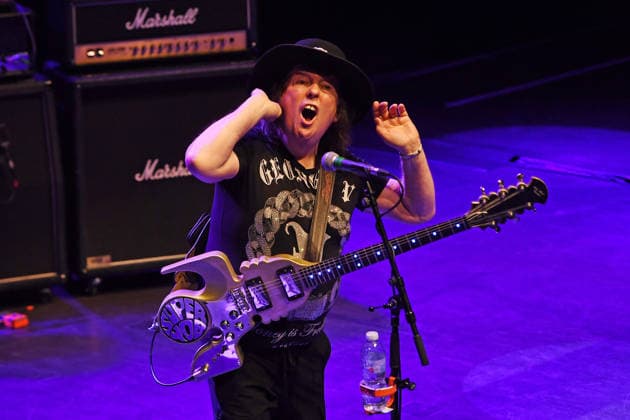 Slade performing at Shepherd™s Bush Empire LONDON, ENGLAND - DECEMBER 17: Dave Hill of ™Slade™ performing at Shepherd™s Bush Empire on December 17, 2025 in London, England. CAP MAR MAR Great Britain Copyright: xMartinxHarris CapitalxPicturesx
