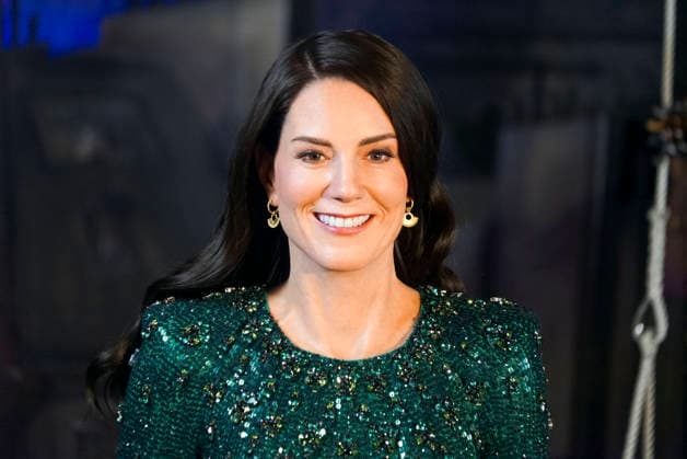 cntv: HRH Catherine, Princess of Wales, GCVO, CH, Catherine Fuerstin von Wales steht als neue Figur im Hamburger Wachsfigurenkabinett, dem Panoptikum auf der Reeperbahn auf St.Pauli Die Nachbildung auis Wachs von Catherine, Prinzessin von Wales am 18.12.2025 in Hamburg Hamburg Deutschland