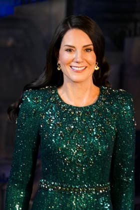 cntv: HRH Catherine, Princess of Wales, GCVO, CH, Catherine Fuerstin von Wales steht als neue Figur im Hamburger Wachsfigurenkabinett, dem Panoptikum auf der Reeperbahn auf St.Pauli Die Nachbildung auis Wachs von Catherine, Prinzessin von Wales am 18.12.2025 in Hamburg Hamburg Deutschland