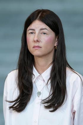 Pressekonferenz zum Musikgipfel im Kanzleramt Balbina, Sprecherin der Akademie fuer populaere Musik im Portrait bei der Pressekonferenz nach dem Musikgipfel im Kanzleramt, Berlin, 18.12.2025 Berlin Berlin Deutschland