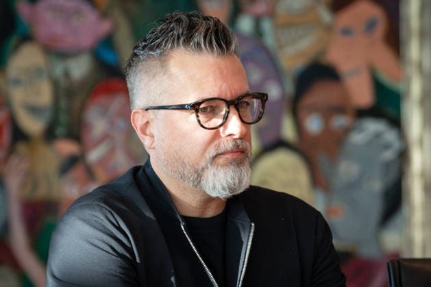 Musik-Gipfel im Bundeskanzleramt Daniel Maurer, Musikproduzent im Portrait im Vorfeld des Musik-Gipfels im Bundeskanzleramt zum Thema: die Folgen des Streamingmarktes für die Musikschaffenden , Berlin , 18.12.2025 Berlin Berlin Deutschland