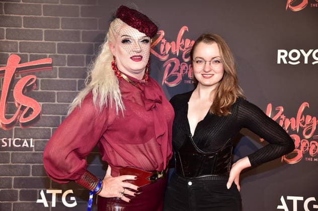 PREMIERE VON ãKINKY BOOTS Ð THE MUSICALÒ Sheila Wolf (Teichert ) mit Tochter Kira Teichert Trvestiekünstler PREMIERE VON ãKINKY BOOTS Ð THE MUSICALÒ im Berliner Admiralspalast in Berlin am 18.12.2025