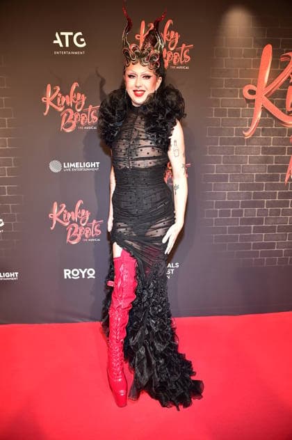 PREMIERE VON ãKINKY BOOTS Ð THE MUSICALÒ Ivanka T. aka Niklas van Schwarzdorn PREMIERE VON ãKINKY BOOTS Ð THE MUSICALÒ im Berliner Admiralspalast in Berlin am 18.12.2025