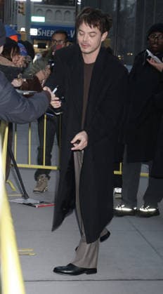 Stranger Things cast stop by Good Morning America Featuring: Charlie Heaton Where: New York City, New York, United States When: 18 Dec 2025 Credit: Roger Wong INSTARimages EDITORIAL USE ONLY. NOT FOR USE BY NEWSPAPERS BASED IN THE UK. Copyright: xx instar55346860