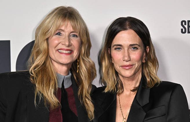 Searchlight Pictures™ ˜Is This Thing On?™ Premiere Laura Dern and Kristen Wiig arriving at Searchlight Pictures™ Is This Thing On? Los Angeles premiere held at Vidiots on December 18, 2025 in Los Angeles, CA. Los Angeles Vidiots California USA Copyright: xStarbuck xAFF-USA.COMx