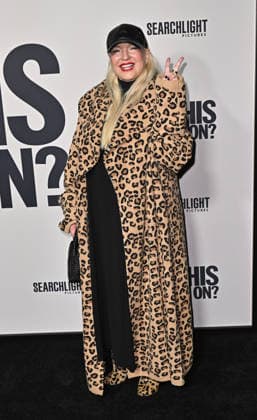 Searchlight Pictures™ ˜Is This Thing On?™ Premiere Sia arriving at Searchlight Pictures™ Is This Thing On? Los Angeles premiere held at Vidiots on December 18, 2025 in Los Angeles, CA. Los Angeles Vidiots California USA Copyright: xStarbuck xAFF-USA.COMx