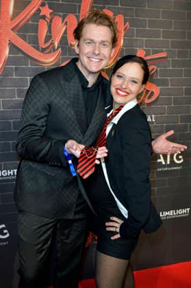 Johannes Heinrichs und Nadja Jo Klapper bei der Premiere des Musicals Kinky Boots - The Musical im Admiralspalast. Berlin, 18.12.2025