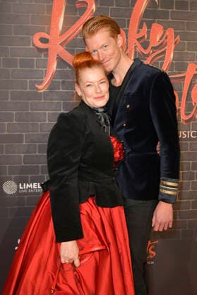 Enie van de Meiklokjes mit Ehemann Tobias Staerbo bei der Premiere des Musicals Kinky Boots - The Musical im Admiralspalast. Berlin, 18.12.2025