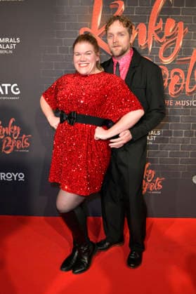 Gisa Flake und Knud Riepen bei der Premiere des Musicals Kinky Boots - The Musical im Admiralspalast. Berlin, 18.12.2025