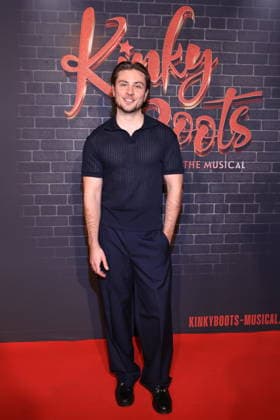 18.12.2025, Jannik Schümann, Premiere von Kinky Boots - The Musical, Admiralspalast, Berlin, Berlin