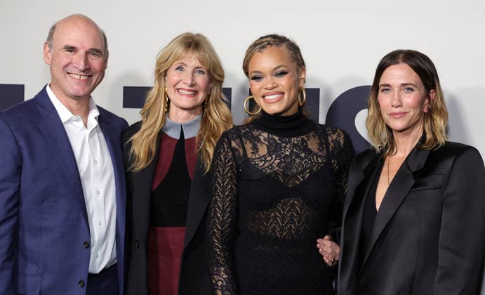 18 December 2025 - Los Angeles, California - Matthew Greenfield, Laura Dern, Andra Day, Kristen Wiig Los Angeles Premiere Of Searchlight Pictures Is This Thing On? held at Vidiots.in Los Angeles. Los Angeles USA - ZUMAa123 20251218_zaa_a123_048 Copyright: xADx