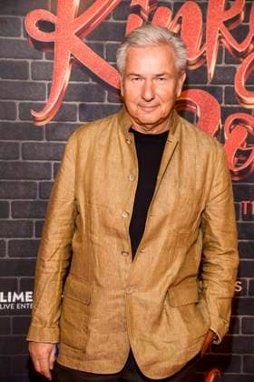 abb: Klaus Wowereit auf dem roten Teppich zu Gast bei der Premiere von Kinky Boots - The Musical im Admiralspalast am 18.12.2025 in Berlin Berlin Deutschland