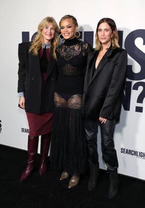 Los Angeles Premiere Of Searchlight Pictures Is This Thing On? 18 December 2025 . Los Angeles, California - Laura Dern, Andra Day, Kristen Wiig At Los Angeles Premiere Of Searchlight Pictures Is This Thing On? held at Vidiots in Los Angeles., Credit:Sadou Faye Avalon United States, CA, Los Angeles, Vidiots  Copyright: xSadouxFayex xAvalonx 1060335344